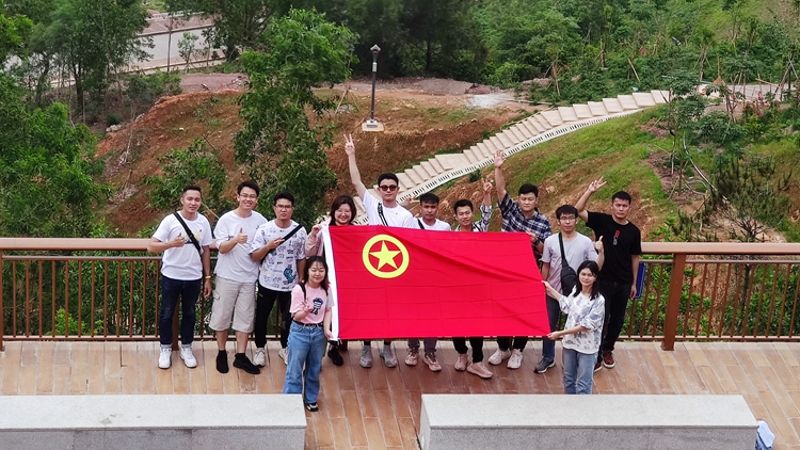 不负青春 强国有我 ——威廉希尔团委举行“唱响青春、活力宣言”团建活动